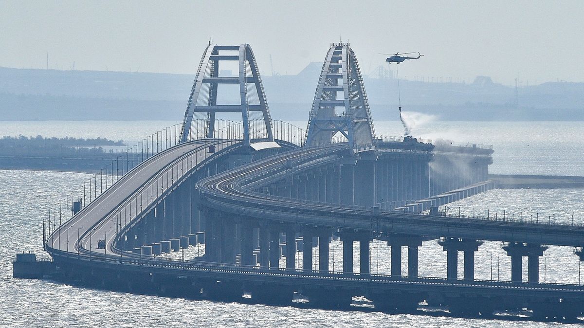 Provoz na Kerčském mostě byl částečně obnoven